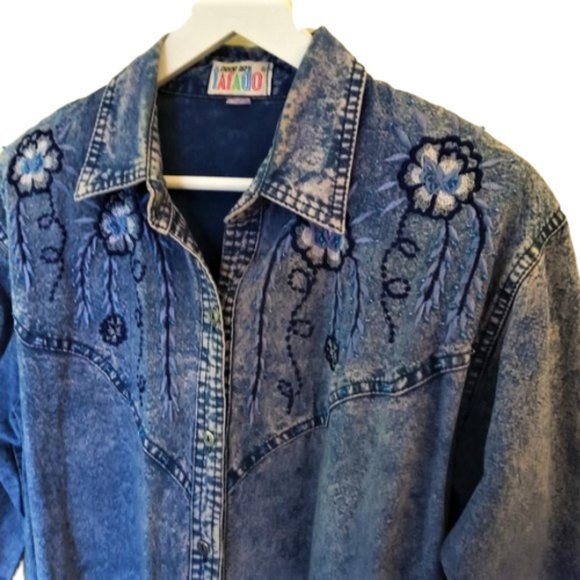 Vintage Tops - Paris haul vintage embroidered western denim shirt